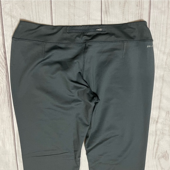 Nike Dri-Fit activewear joggers size L - Picture 2 of 9